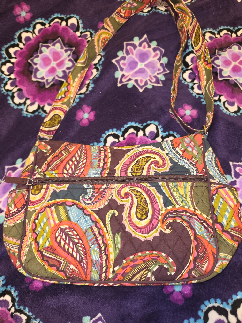 Vera Bradley On The Go Crossbody In Heirloom Paisley